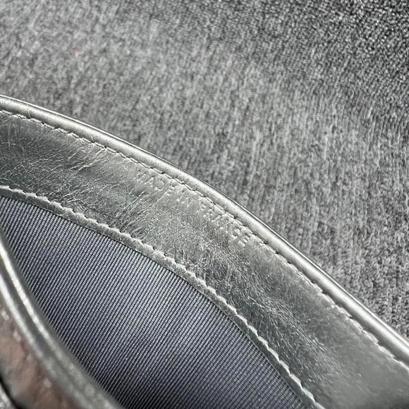 100% Authentic CHANEL Leather Wallet - Picture 12 of 13